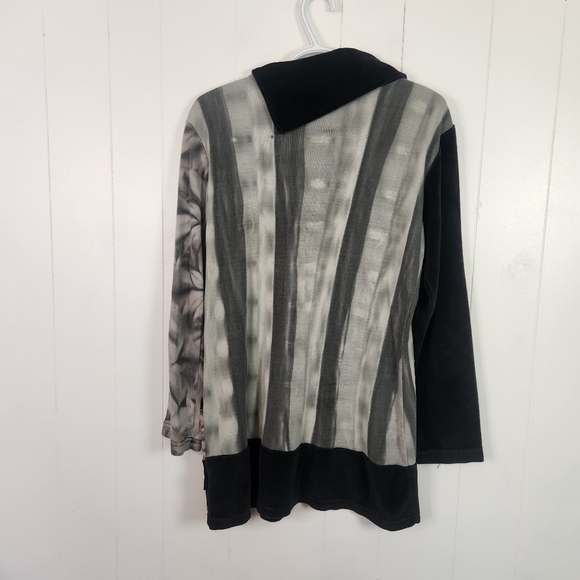 Leopards & Roses Long Sleeve Black Velvet Tunic Sweater Embroidery Boho Bohemian - Picture 6 of 10